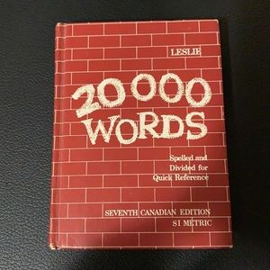 📖 Vintage 1970’s - 20,000 Words Book